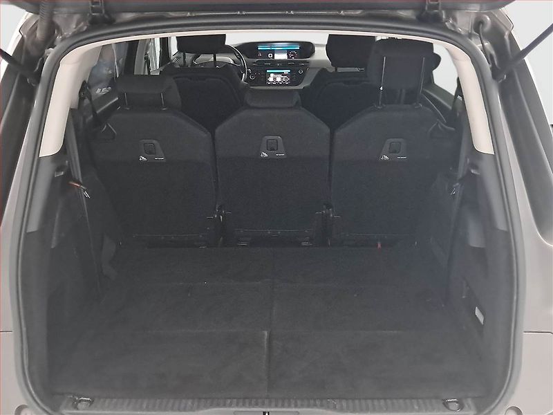 Citroën C4 Picasso (2017) 1.6 BlueHDi, 7 míst, Navi - fotka 14 z 18