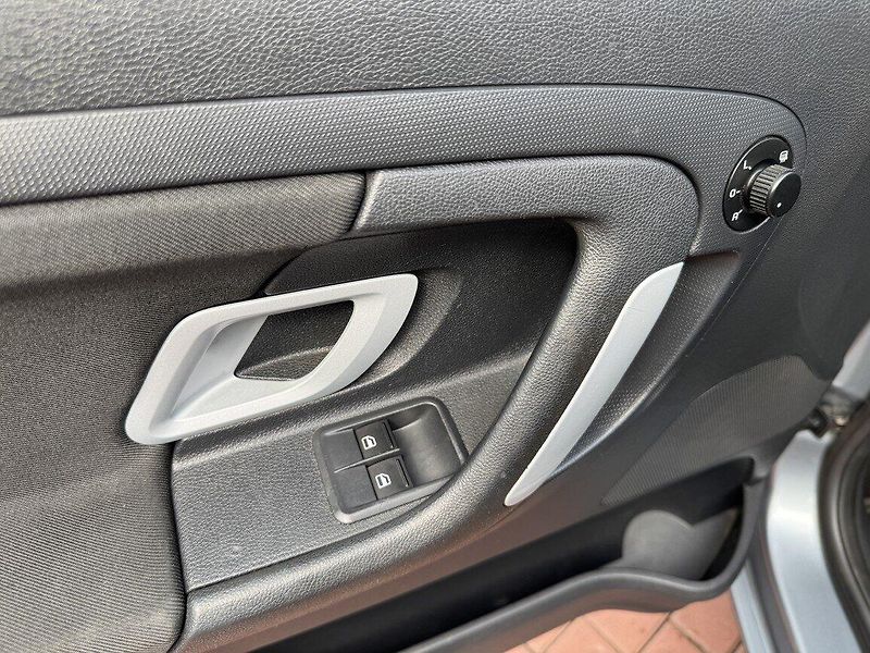 Škoda Roomster (2009) 1.4i 16V Style Digi Klima - fotka 23 z 49