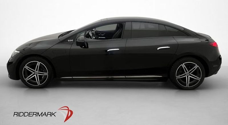 Mercedes-Benz EQE 300 AMG Night Panorama Kamera  - fotka 4 z 36
