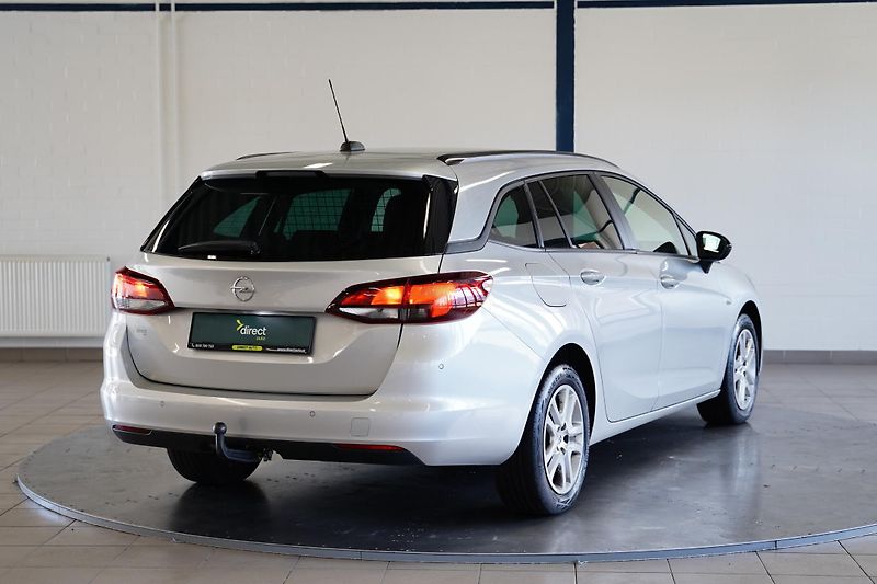 Opel Astra - fotka 2 z 26