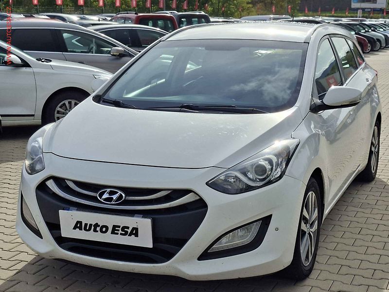 Hyundai i30 (2014) 1.6 CRDi, ČR, servis.kniha - fotka 3 z 19