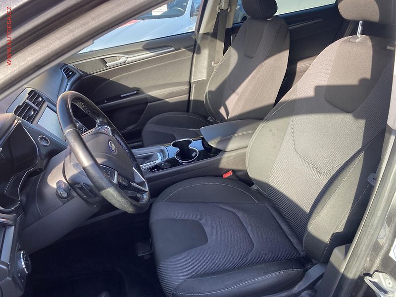Ford Mondeo (2015) 2.0TDCi 4x4, ČR, AT, navi - fotka 9 z 14