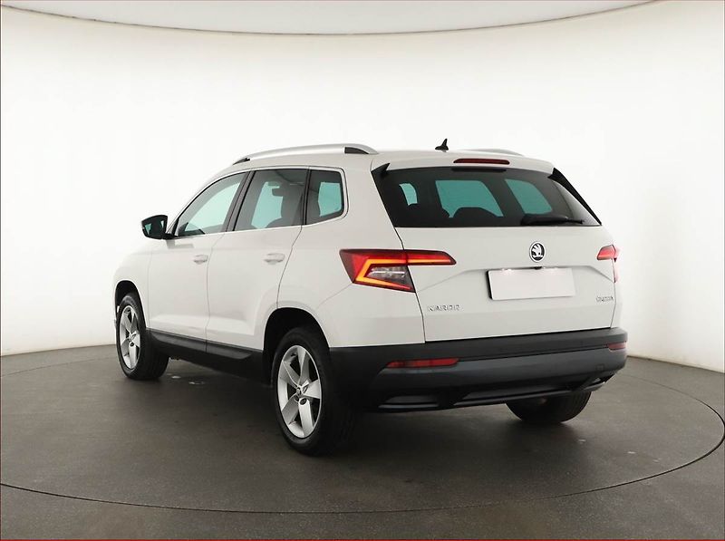 Škoda Karoq (2019) Style 1.6 TDI, Automat - fotka 4 z 16