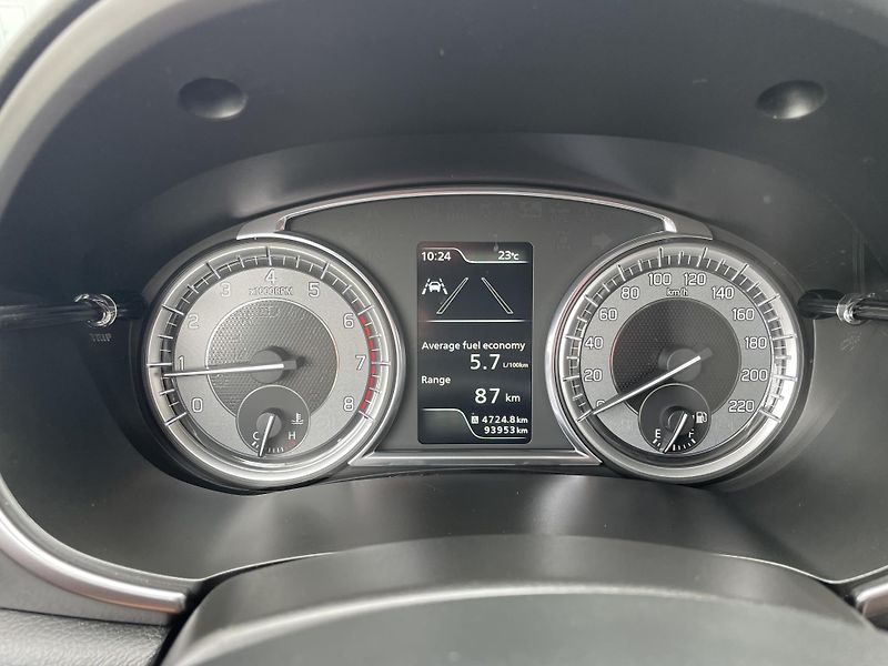 Suzuki Vitara (2021) 1.4 BoosterJet Hybrid - fotka 22 z 33