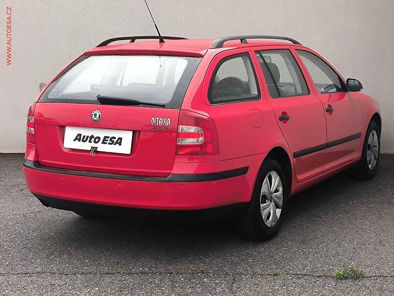 Škoda Octavia (2008) 1.4 16V, ČR, AC, park.čidla - fotka 4 z 14