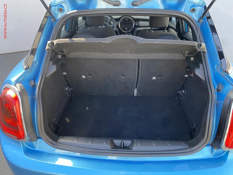 Mini Cooper (2015) 1.5i, LED, navi, panor - fotka 7 z 19
