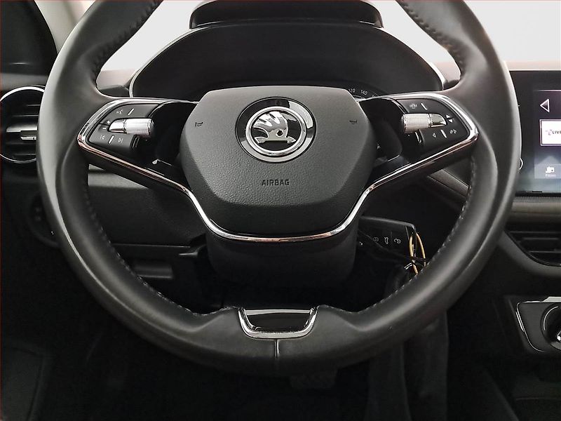 Škoda Fabia (2022) Ambition 1.0 TSI, Automat - fotka 16 z 16