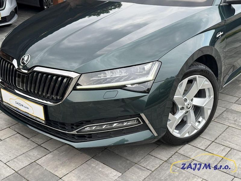 Škoda Superb L&K 2.0TSi 206kw 4x4 webasto - fotka 9 z 60