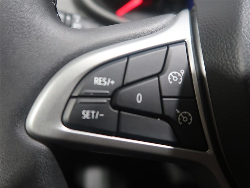 Dacia Sandero 1,0 SCe 67 1. maj. CZ 7800km - fotka 18 z 30
