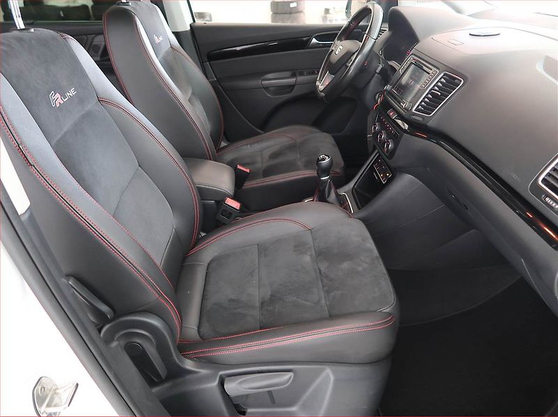 Seat Alhambra (2016) 2.0 TDI, 4X4, 7 míst, Kůže - fotka 9 z 25