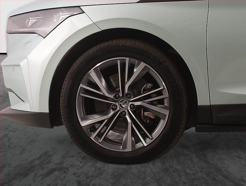 Škoda Enyaq (2023) iV 80x (82 kWh), SoH 90% - fotka 15 z 30
