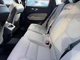 Volvo XC60 (2026) 2,0 B5 Plus Dark 4337 - náhled 11
