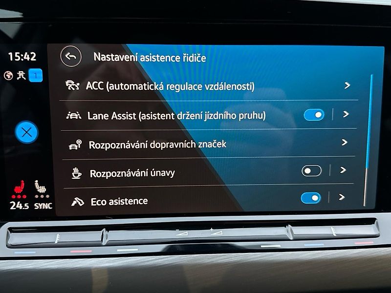 Volkswagen Golf Style 2.0 TDI 110 kW DSG Varia - fotka 22 z 23