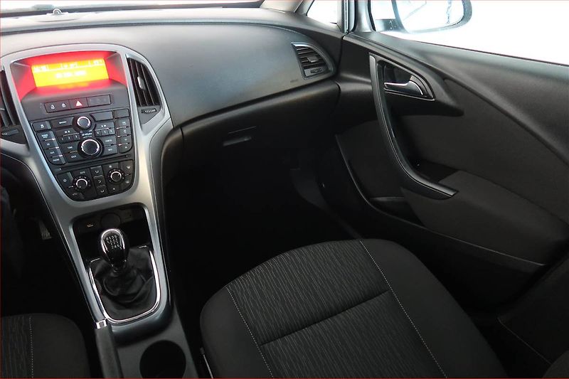 Opel Astra (2016) Enjoy 1.6 CDTI, po STK - fotka 8 z 15