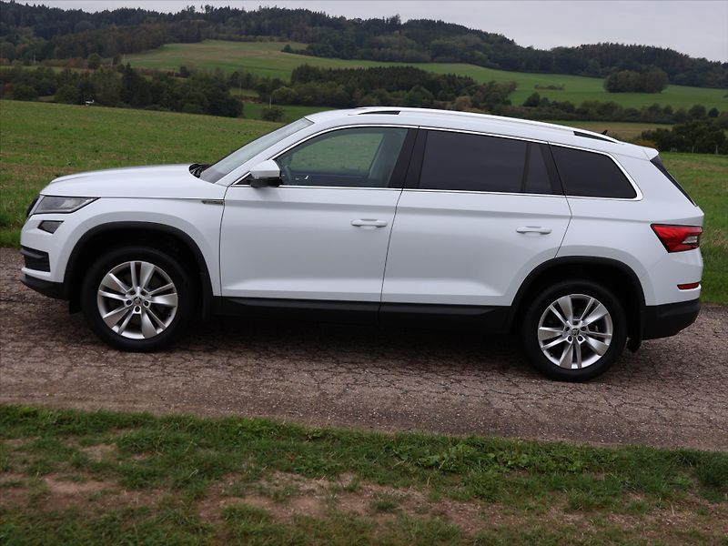 Škoda Kodiaq 2,0 TDI 140kW DSG 4x4 CZ Style - fotka 4 z 25
