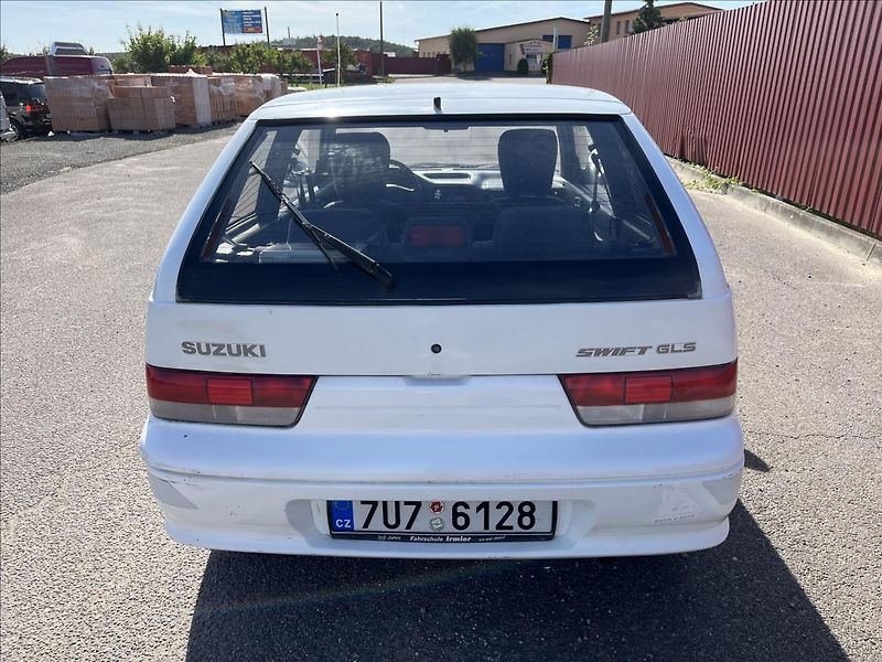 Suzuki Swift 1,0 i AUTOMAT EKO ZAPLACENO - fotka 7 z 25