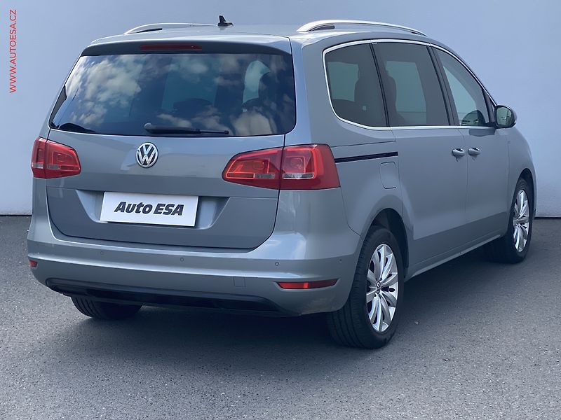 Volkswagen Sharan (2013) 2.0 TDi 7míst, Highline - fotka 4 z 19