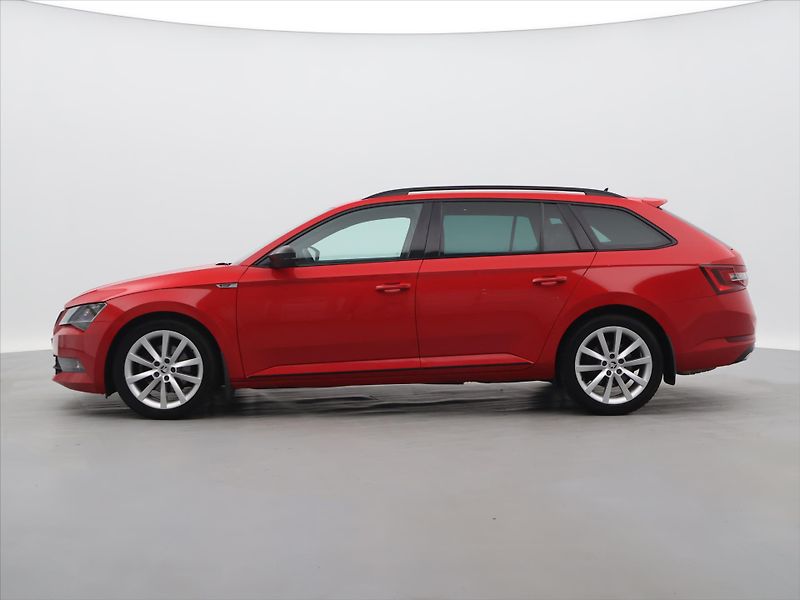 Škoda Superb 2,0 TDI 140kW DSG Sportline - fotka 4 z 37