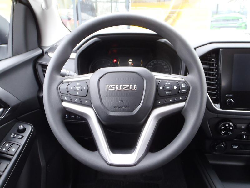 Isuzu D-Max Double Cab LS - fotka 14 z 25