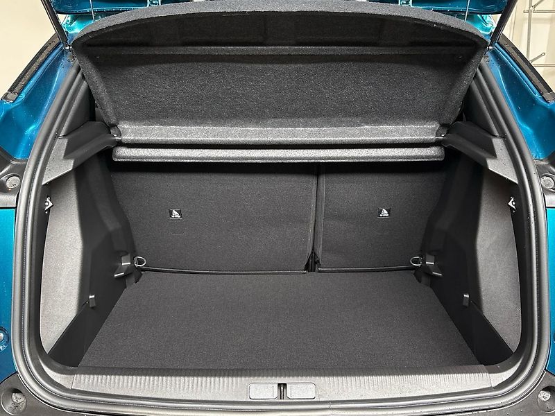 Peugeot 2008 (2026) Business Hybrid 110 e-DCS6 - fotka 9 z 32