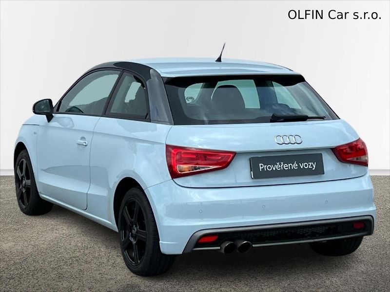 Audi A1 1,2 TFSi 63 kW S-LINE - fotka 9 z 23