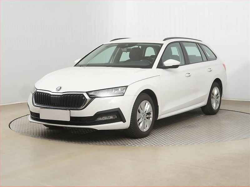 Škoda Octavia (2021) Ambition 1.0 TSI, ČR,1.maj - fotka 2 z 16