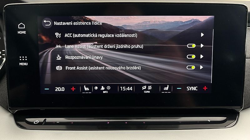 Škoda Octavia 2.0 TDI DSG Style - fotka 25 z 27