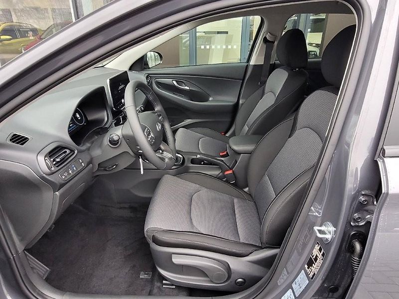 Hyundai i30 (2026) WG 1,0 T-GDI 85kW MT SMART - fotka 12 z 27