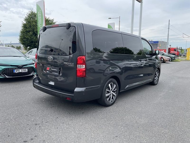 Toyota ProAce Verso 2.0 8AT L2 VIP 7S ODBĚR 3/2026 - fotka 3 z 30
