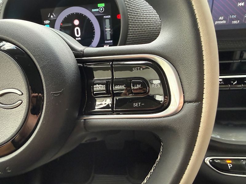 Fiat 500 LaPrima 42kWh JBL - fotka 24 z 34