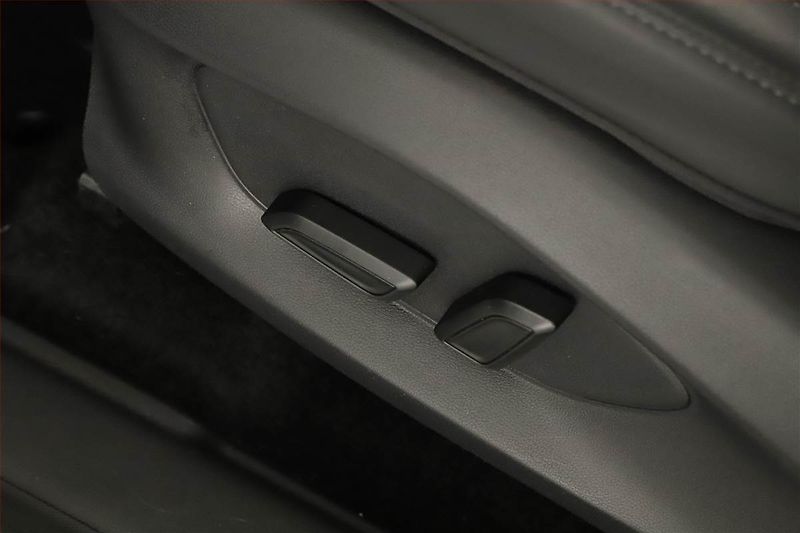 MG ZS (2026) 1.5 i, Elegance, Navigace - fotka 16 z 19