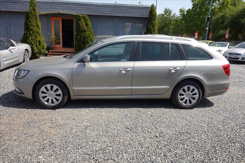 Škoda Superb 2,0 TDi 125KW, ČR, L&K, 4x4. - fotka 3 z 6