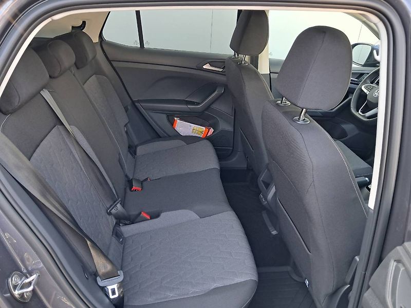 Volkswagen T-Cross (2025) People 1.0 TSI / 85 kW DSG7 - fotka 22 z 27