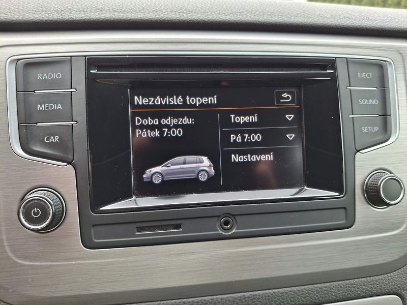 Volkswagen Golf Sportsvan (2014) 1,6 TDI BMT, WEBASTO, serviska - fotka 16 z 25