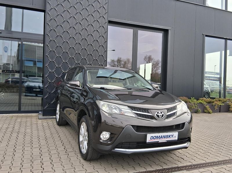 Toyota RAV4 PREMIUM 2.2 D-CAT 4x4 110 kW - fotka 7 z 32