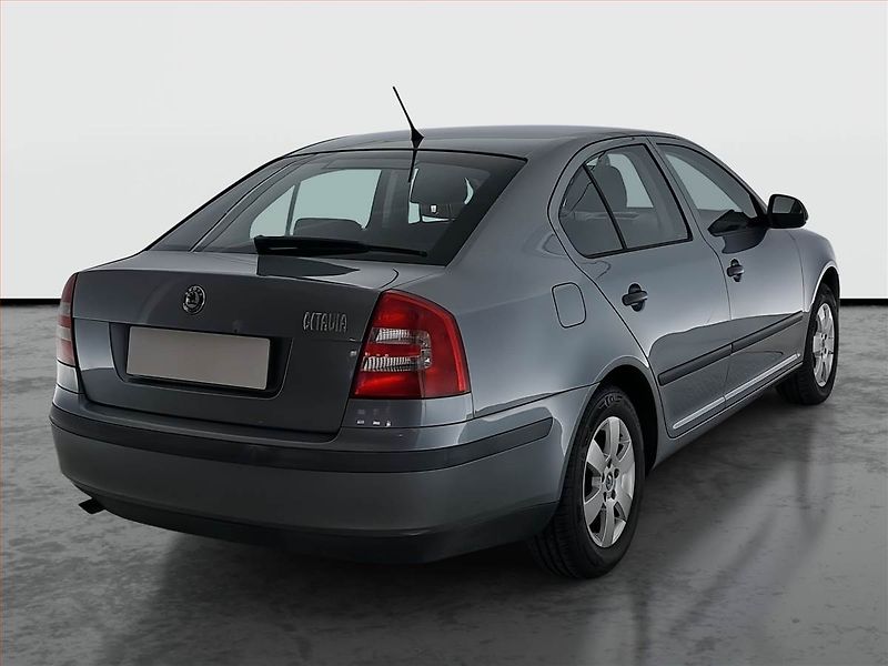 Škoda Octavia (2012) 1.6 - fotka 5 z 19