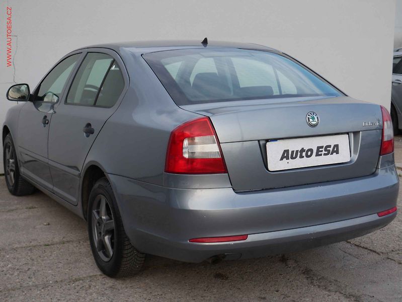 Škoda Octavia (2011) 1.2TSi, 1.maj,ČR, AC, STK4/28 - fotka 4 z 15