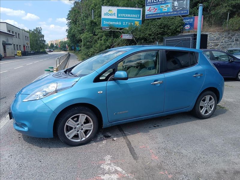 Nissan Leaf 0,0 electric drive  Basis - fotka 5 z 17