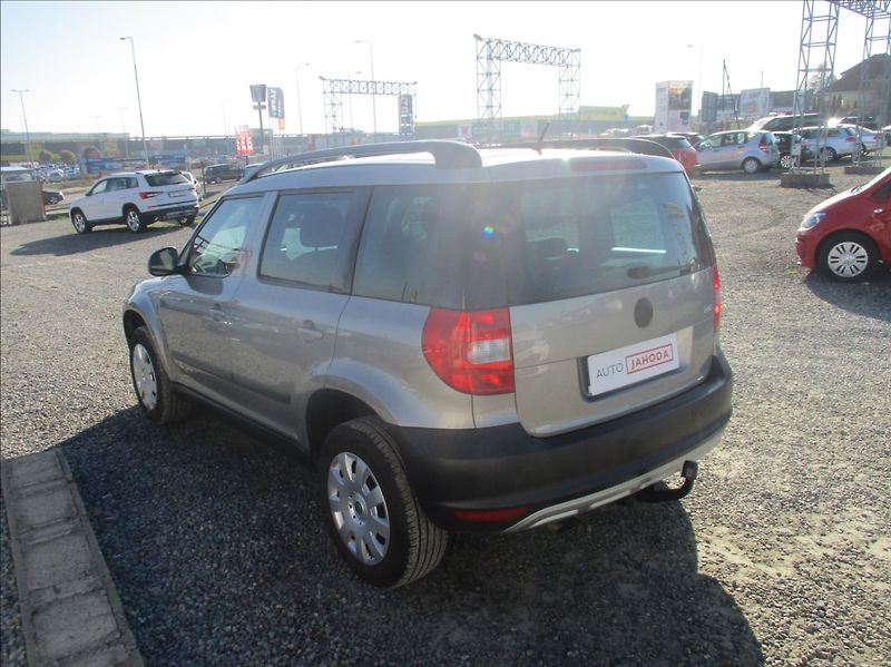 Škoda Yeti 1,2 TSI, 91.583km,tažné,1.maj, - fotka 8 z 22