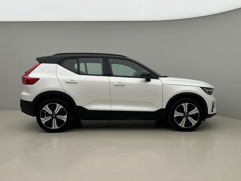 Volvo XC40 CORE RECHARGE SINGLE MOTOR AUT - fotka 10 z 46