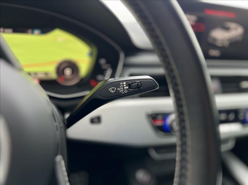 Audi S5 3,0 TDi QUATTRO / LED / MASÁŽE - fotka 23 z 49