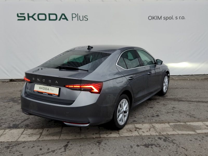Škoda Octavia (2025) Top Selection 1,5  Tsi 110 Kw - fotka 2 z 41
