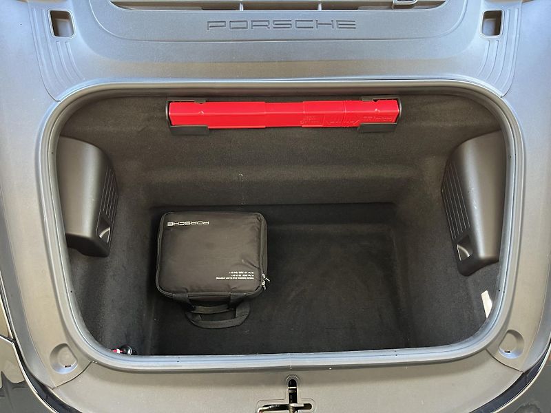 Porsche 911 Targa 4S 991.2 309 kW - fotka 30 z 31
