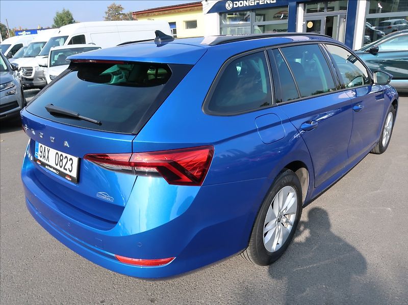 Škoda Octavia 2,0 TDi,1majČR,serv.kn,DSG,DPH - fotka 3 z 26