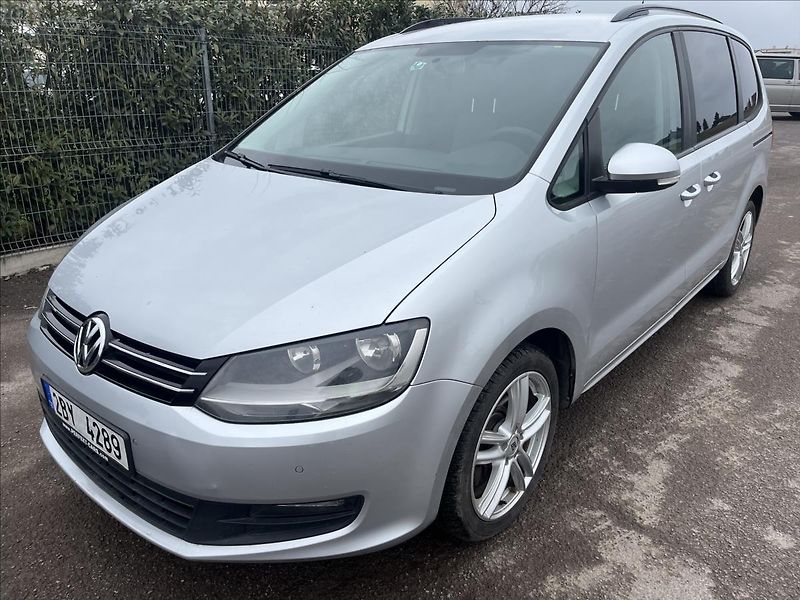 Volkswagen Sharan 2,0 TDi DSG 130KW KLIMA SERVIS - fotka 1 z 38