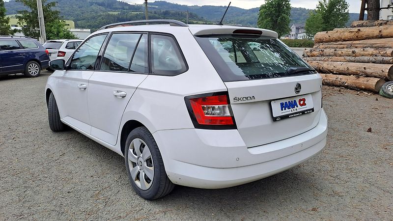 Škoda Fabia 1.0 TSI70 Ambiente+ - fotka 5 z 27
