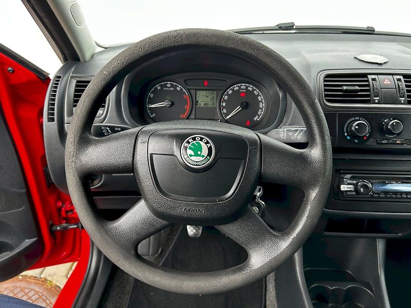 Škoda Fabia (2009) Combi 1.2 HTP 51kW MP5 Classic - fotka 8 z 27