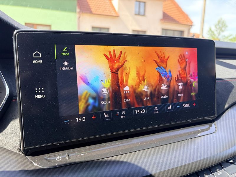 Škoda Octavia RS 180KW MATRIX CANTON HUD - fotka 40 z 54