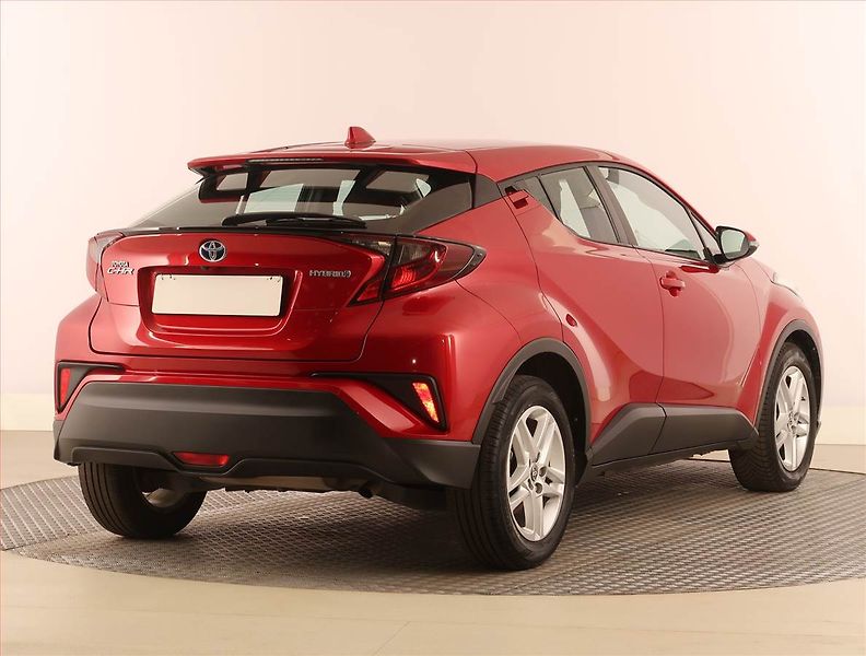 Toyota C-HR (2022) Dynamic 1.8 Hybrid, digi klima - fotka 5 z 22