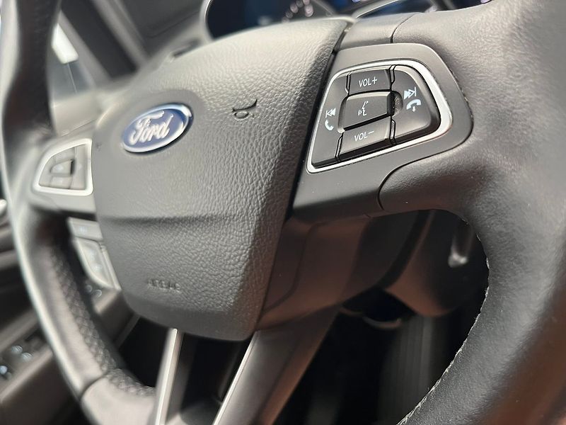 Ford Kuga 2.0 TDCi Titanium Cebia - fotka 10 z 50